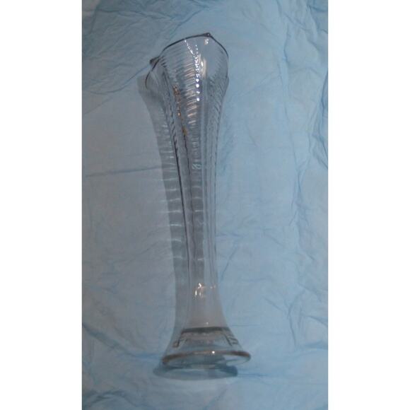 Rippled Art Heavy Glass Scalloped Edge Vase - 11" Tall and 3" Diameter Base - Picture 1 of 10